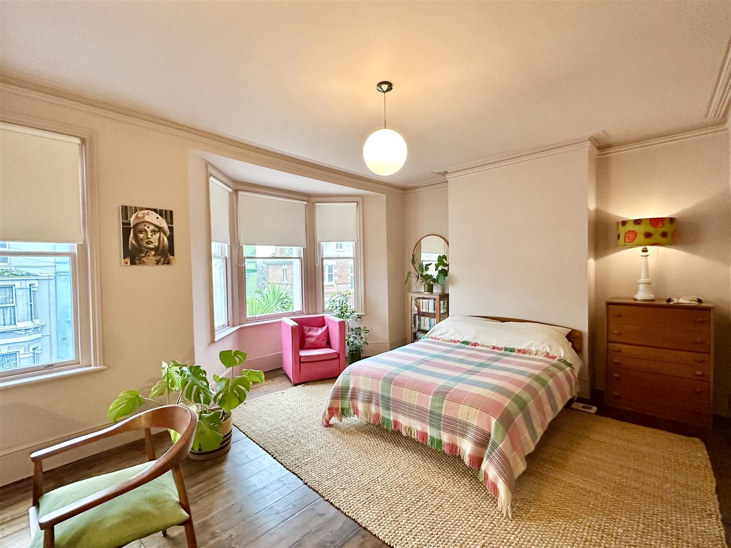 4 bed property in Godwin Road, Hastings